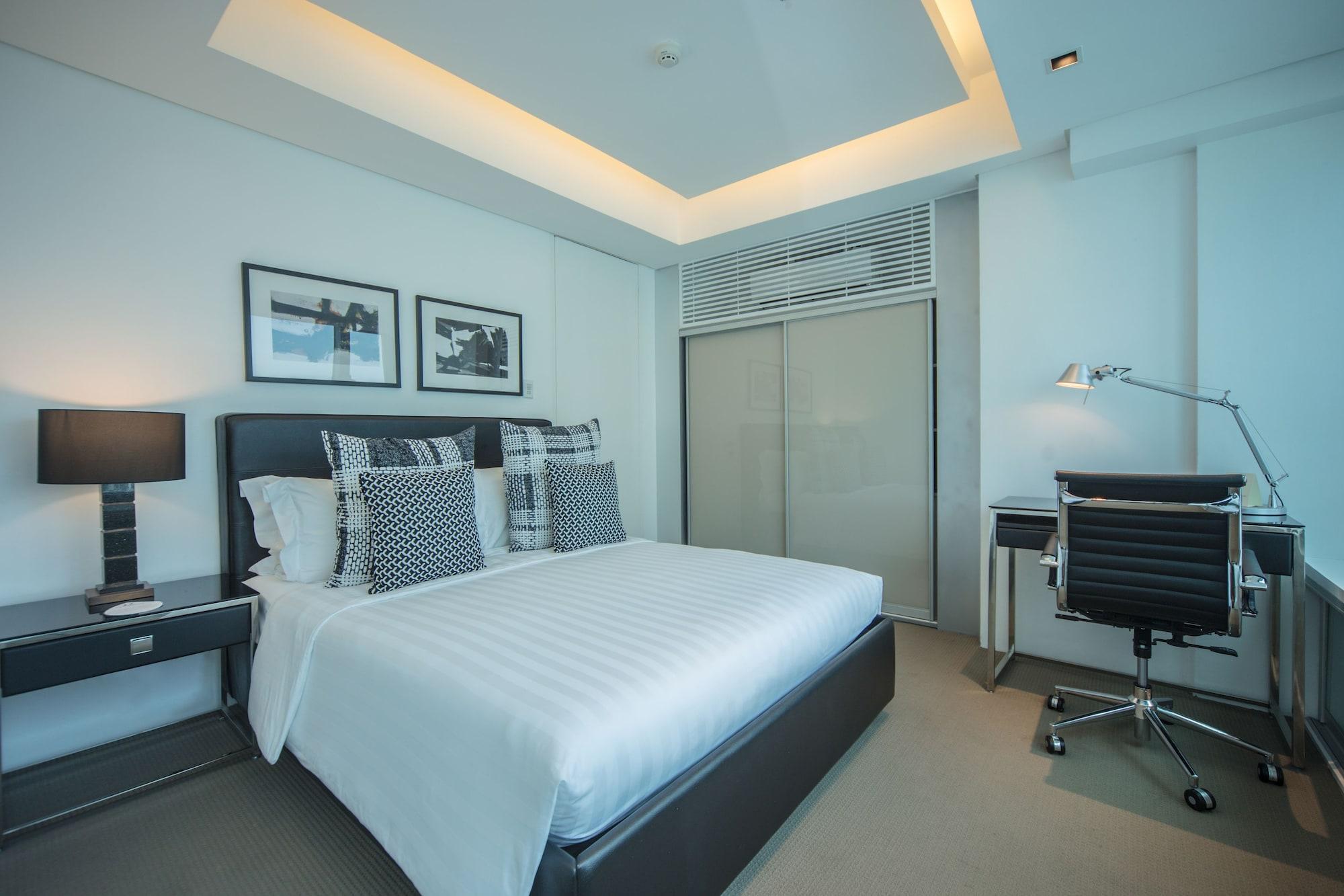 The Alpha Suites Makati City Exterior photo