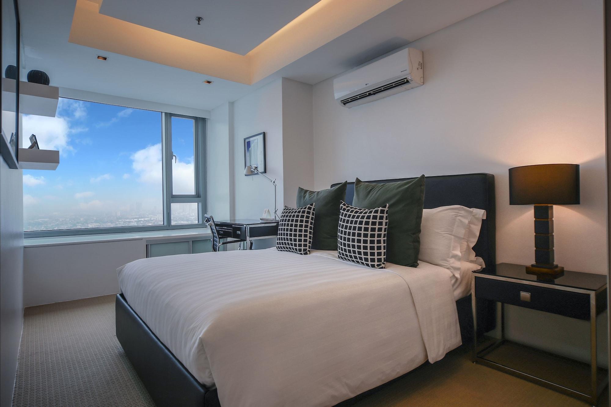 The Alpha Suites Makati City Exterior photo