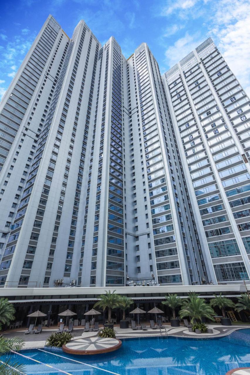 The Alpha Suites Makati City Exterior photo