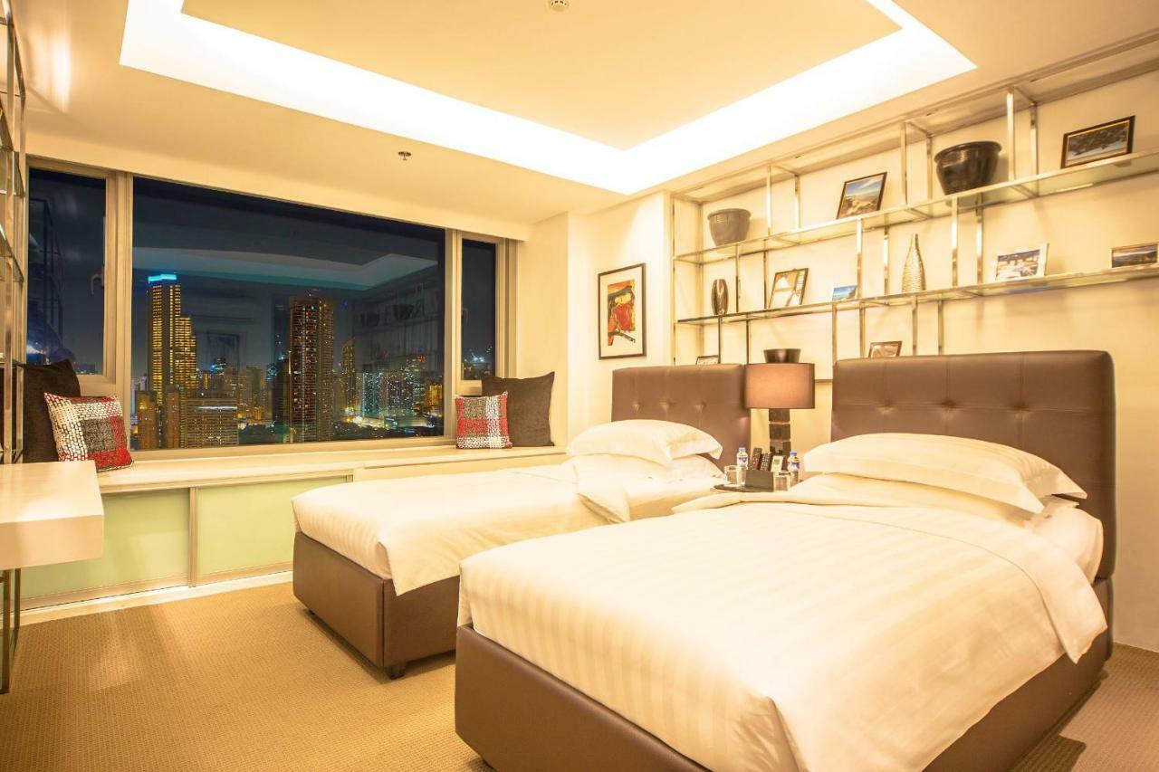 The Alpha Suites Makati City Exterior photo